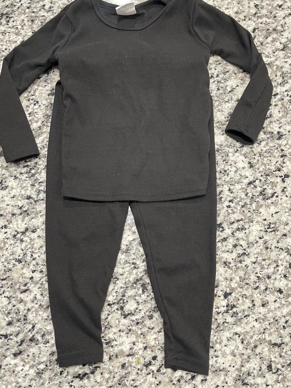 Shein | Kids Black Long Sleeve Pajama Set | Size 3T(Y)